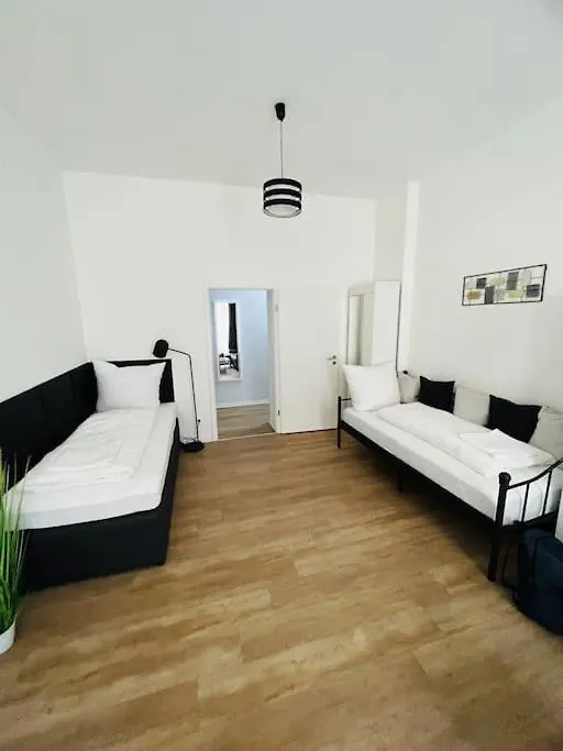 ברלין 2 Room Apartment Am Ufer Mit Boxspringbetten