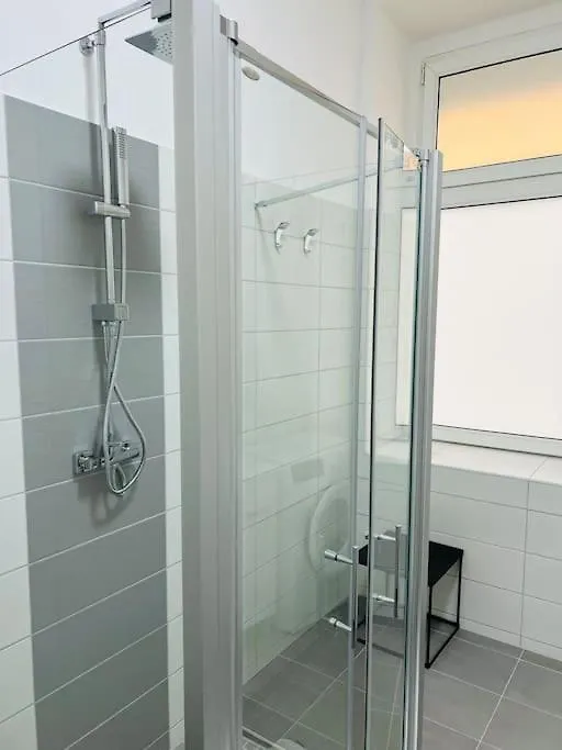 ברלין 2 Room Apartment Am Ufer Mit Boxspringbetten