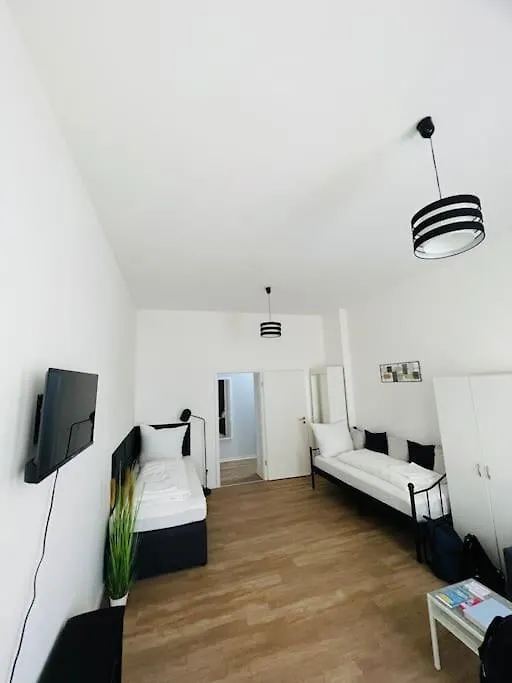 ברלין 2 Room Apartment Am Ufer Mit Boxspringbetten